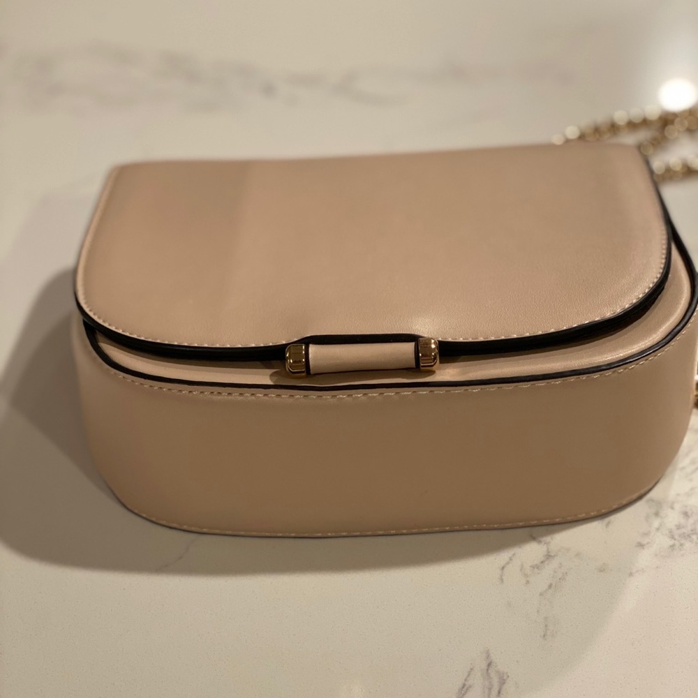Nude Crossbody - Picture 4 of 8